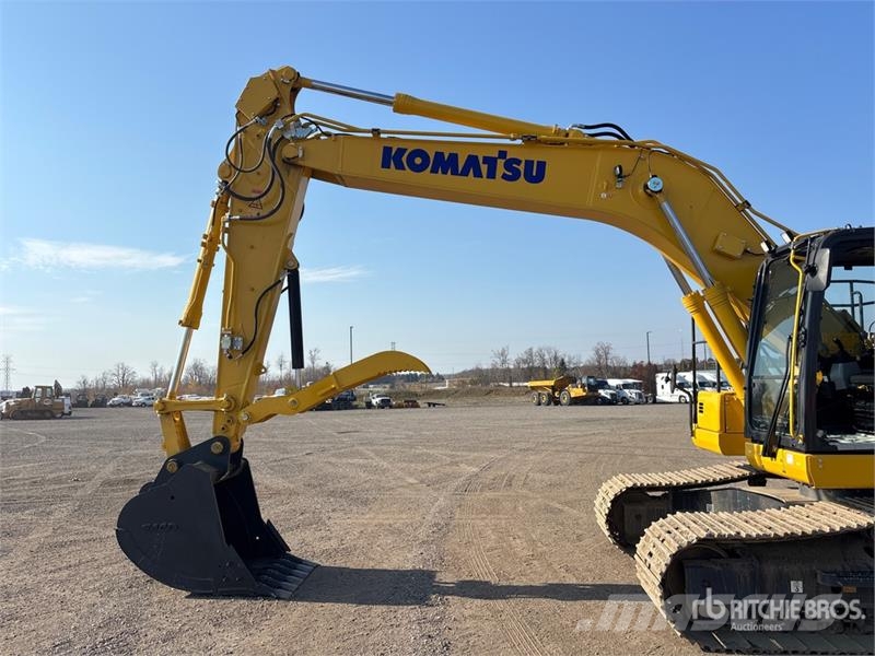 Komatsu PC220LC-12 Tracked Excavator Lánctalpas kotrók
