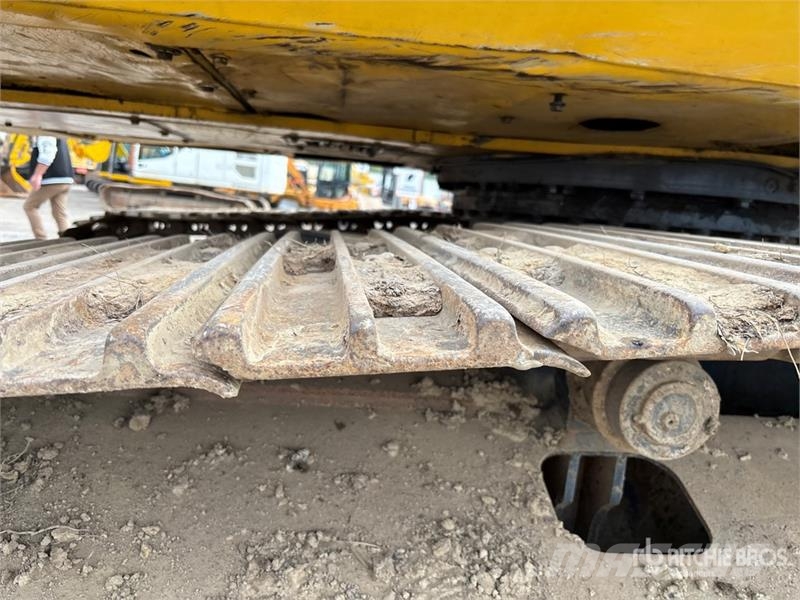 Komatsu PC220LC-8 Raupenbagger