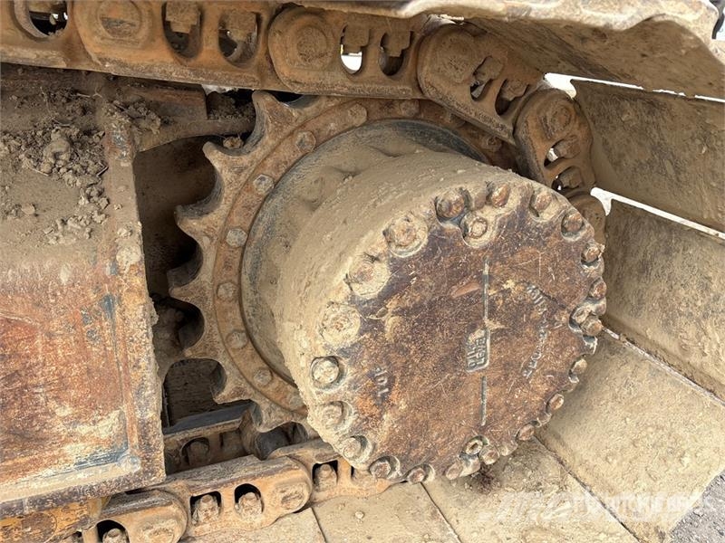 Komatsu PC220LC-8 Raupenbagger