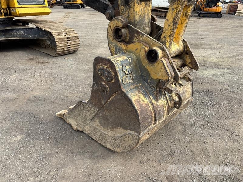 Komatsu PC220LC-8 Raupenbagger