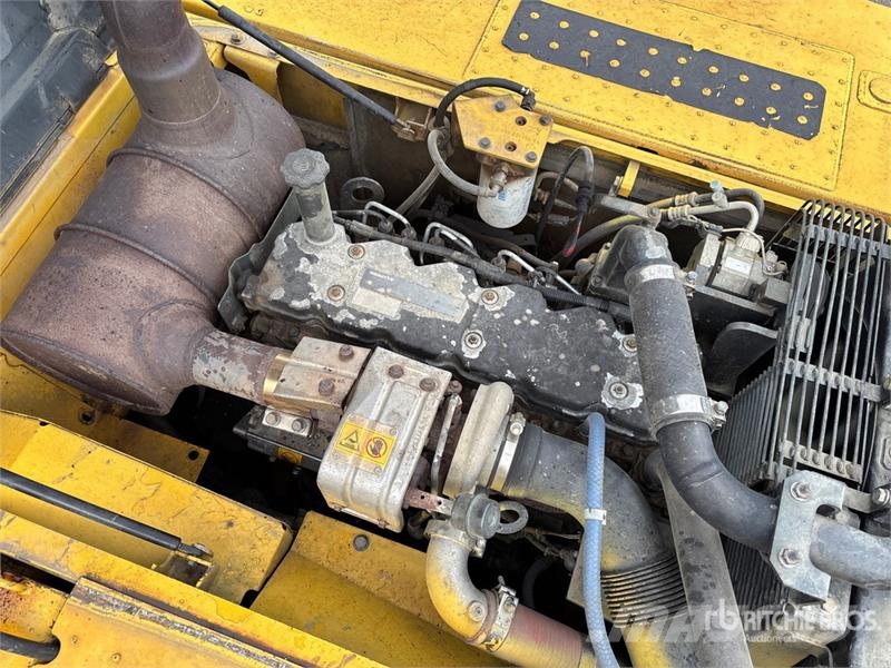 Komatsu PC220LC-8 Tracked Excavator Lánctalpas kotrók