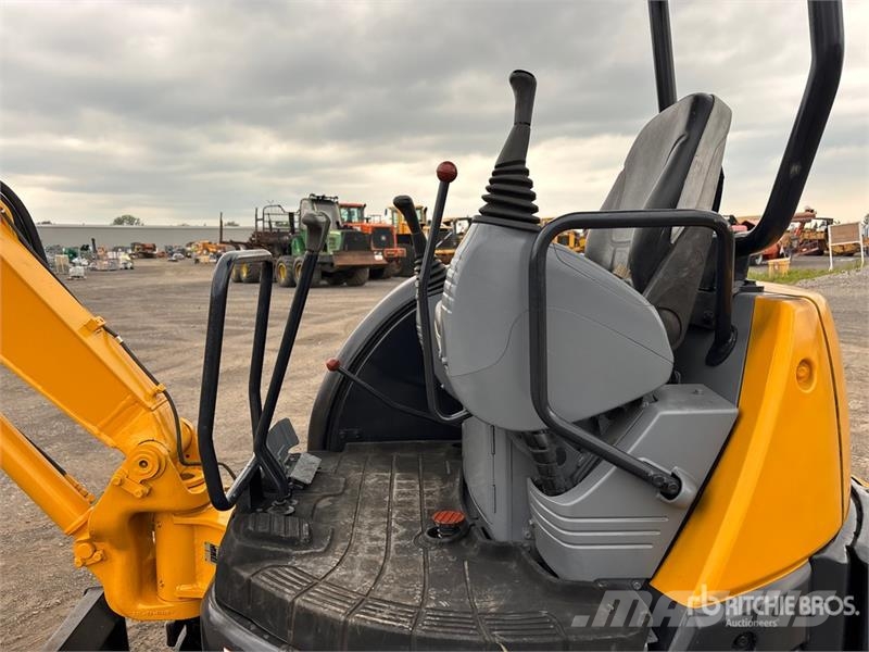 Komatsu PC27MR-1 Mini Excavator Mini excavators < 7t (Mini diggers)