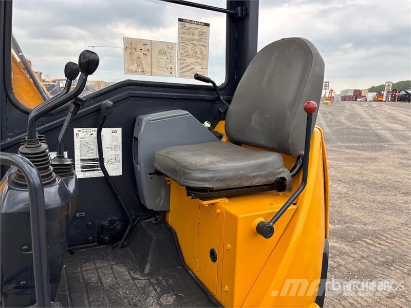 Komatsu PC28UU-2 Mini Excavator Mini excavators < 7t (Mini diggers)