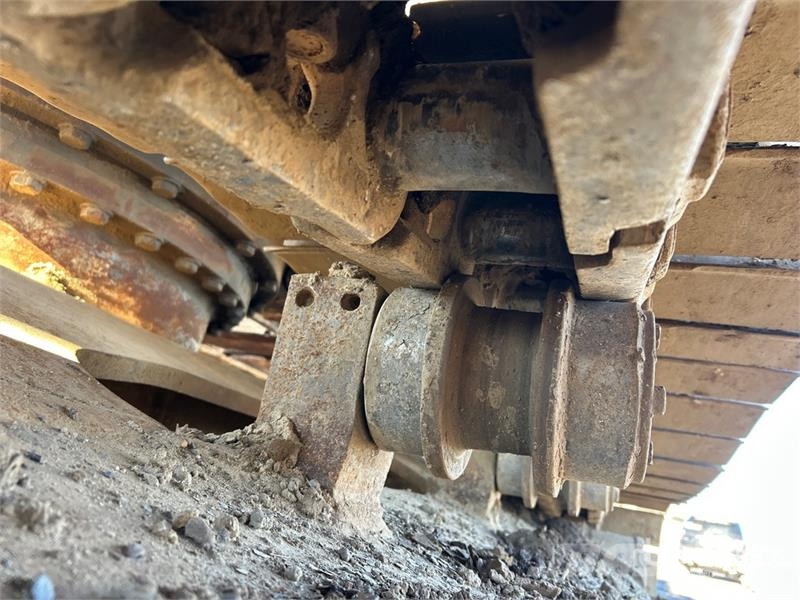 Komatsu PC300HD-8 大型油圧ショベル12t以上(パワーショベル・ユンボ)