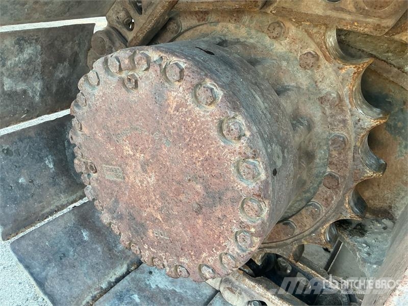 Komatsu PC300LC-6LE Tracked Excavator حفارات زحافة