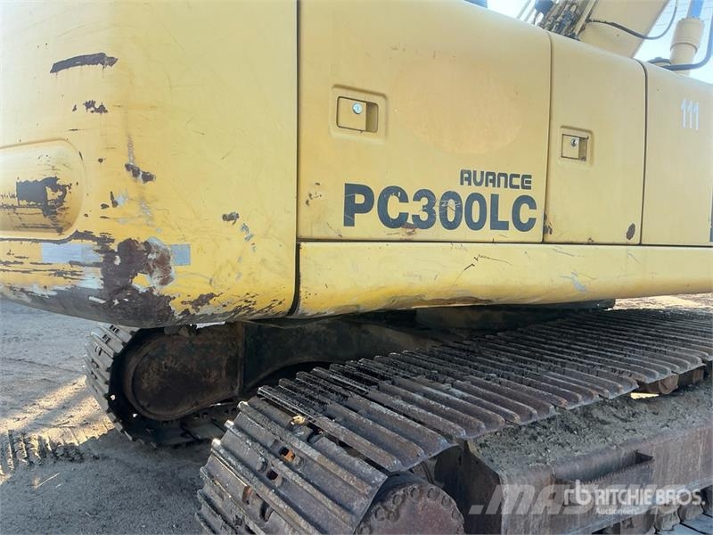 Komatsu PC300LC-6LE Tracked Excavator حفارات زحافة