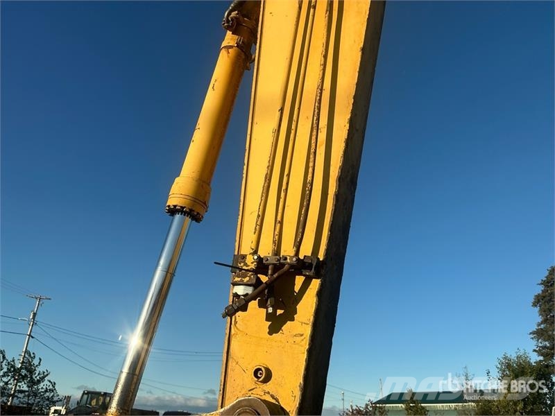 Komatsu PC300LC-6LE Tracked Excavator حفارات زحافة