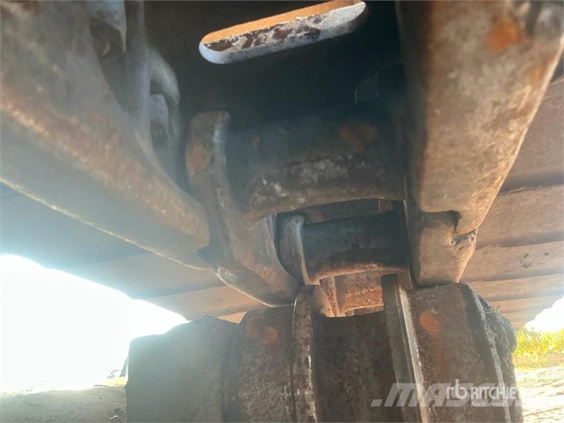 Komatsu PC300LC-6LE Tracked Excavator حفارات زحافة
