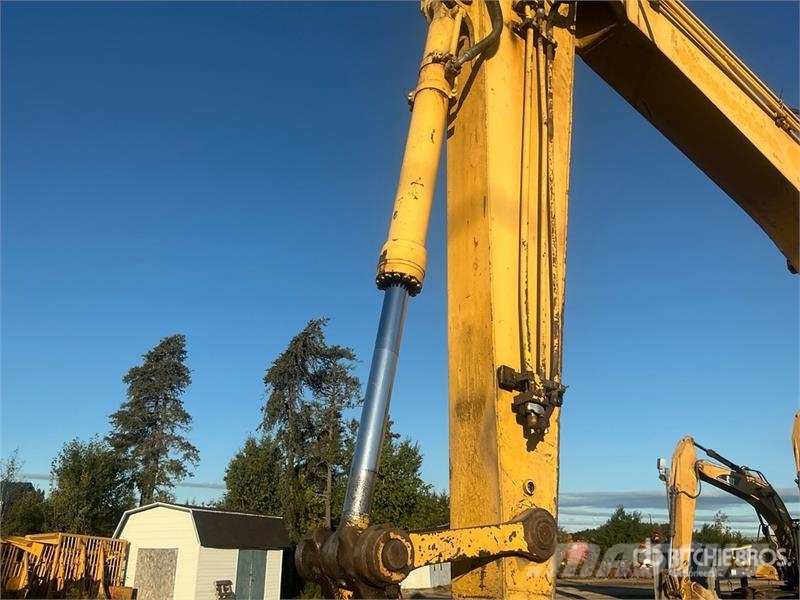 Komatsu PC300LC-6LE Tracked Excavator حفارات زحافة