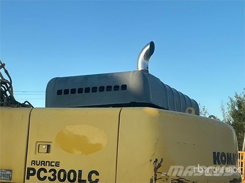 Komatsu PC300LC-6LE Tracked Excavator حفارات زحافة