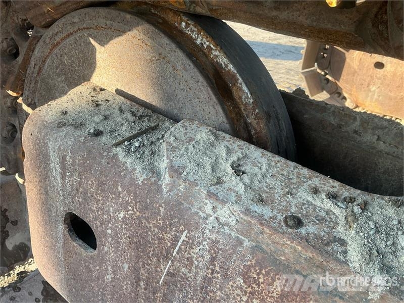 Komatsu PC300LC-6LE Tracked Excavator حفارات زحافة