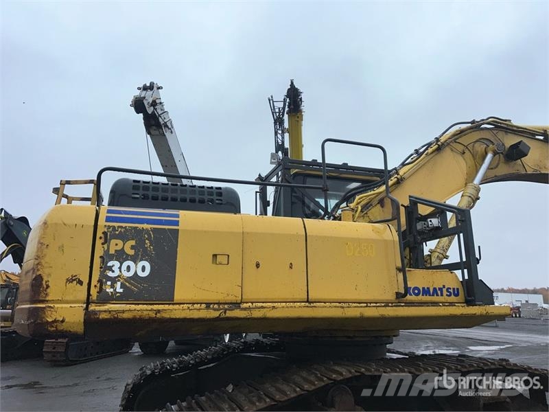 Komatsu PC300LL-7L Log Loader Gelenkausleger Lader