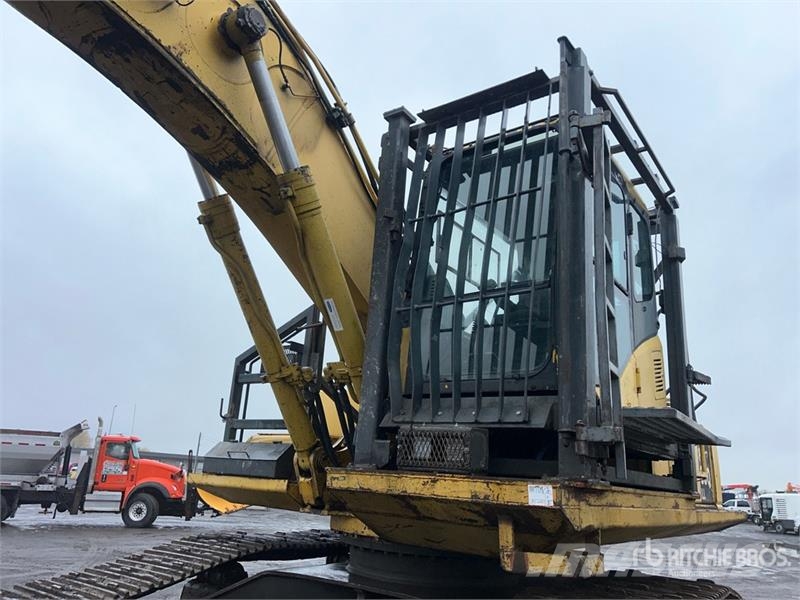 Komatsu PC300LL-7L Log Loader Gelenkausleger Lader