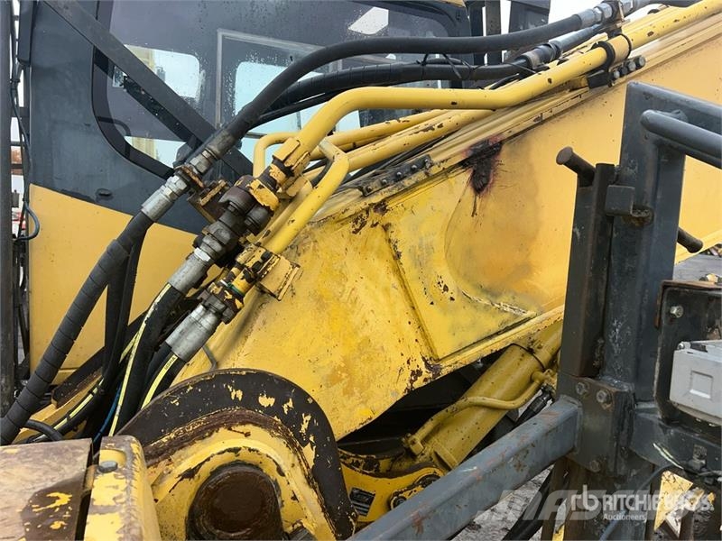 Komatsu PC300LL-7L Log Loader Gelenkausleger Lader