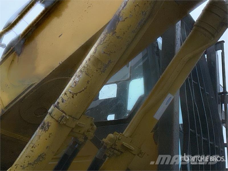 Komatsu PC300LL-7L Log Loader Gelenkausleger Lader