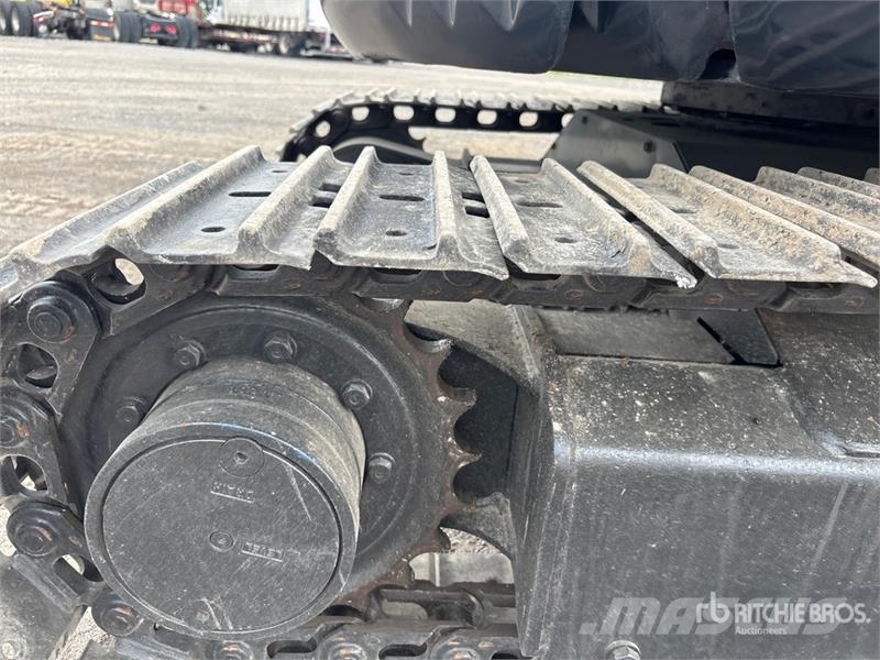 Komatsu PC30MR-1 Εκσκαφάκι (διαβολάκι) < 7t