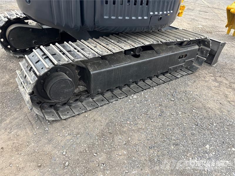 Komatsu PC30MR-1 Εκσκαφάκι (διαβολάκι) < 7t