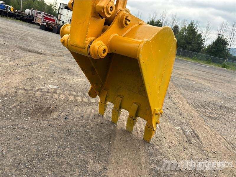 Komatsu PC30MR-1 Εκσκαφάκι (διαβολάκι) < 7t