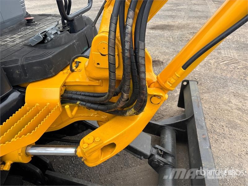 Komatsu PC30MR-1 Εκσκαφάκι (διαβολάκι) < 7t