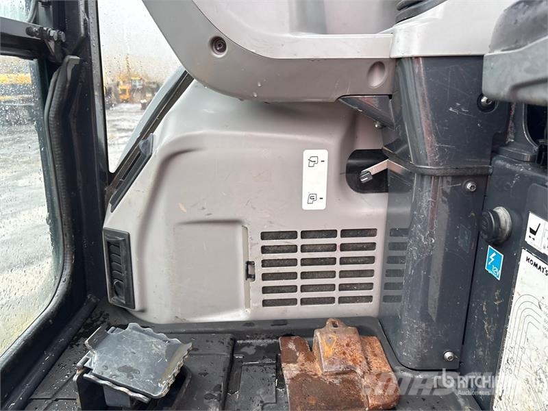 Komatsu PC30MR-5N0 Mini Excavator حفارات صغيرة أقل من 7 طن (حفارات صغيرة)