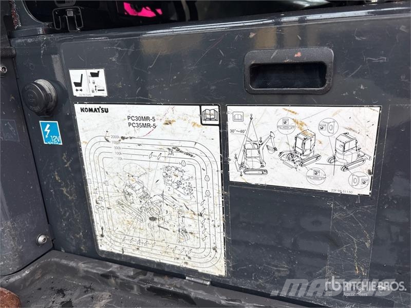 Komatsu PC30MR-5N0 Mini Excavator حفارات صغيرة أقل من 7 طن (حفارات صغيرة)