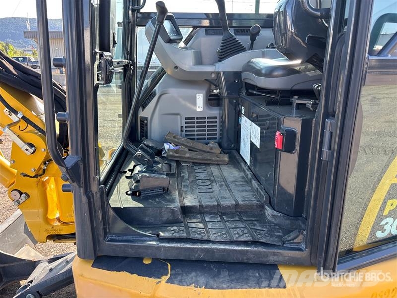 Komatsu PC30MR-5NO Mini Excavator Mini Escavadoras <7t