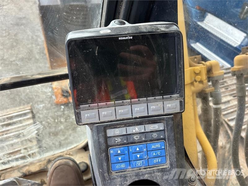 Komatsu PC350LC-8 Bagri goseničarji