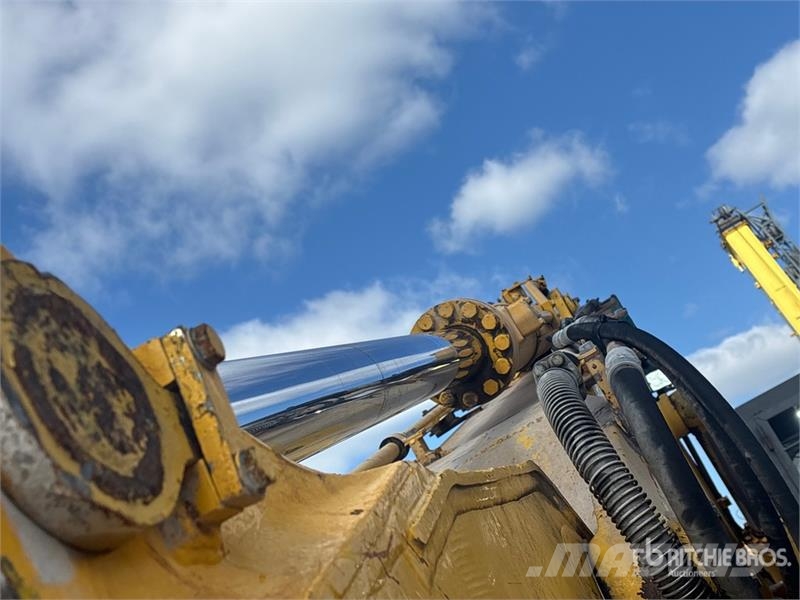 Komatsu PC360LC-10 Tracked Excavator Roomikekskavaatorid