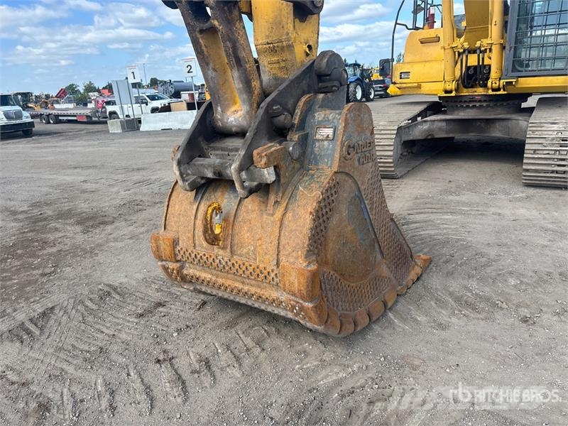 Komatsu PC360LC-10 Tracked Excavator Roomikekskavaatorid