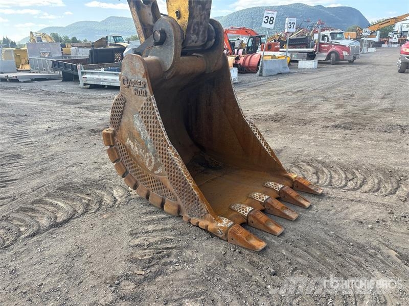 Komatsu PC360LC-10 Tracked Excavator Roomikekskavaatorid