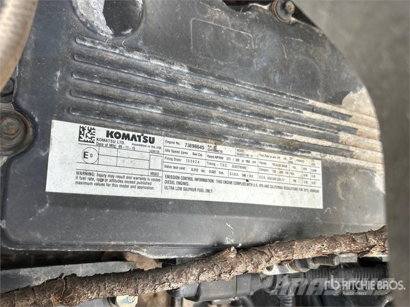 Komatsu PC390LC-11 Lánctalpas kotrók