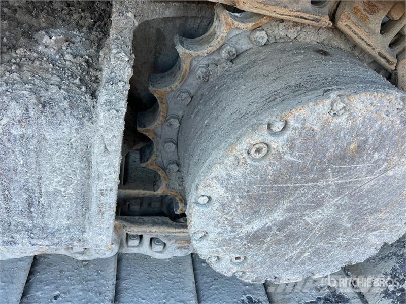 Komatsu PC490LC-10 Crawler excavators