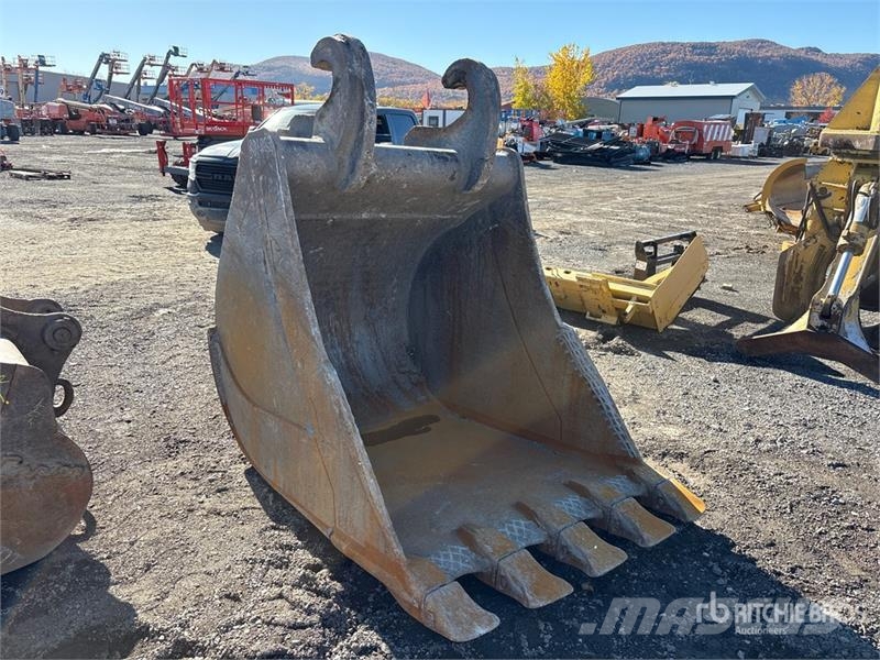 Komatsu PC490LC-10 대형 굴삭기 29톤 이상