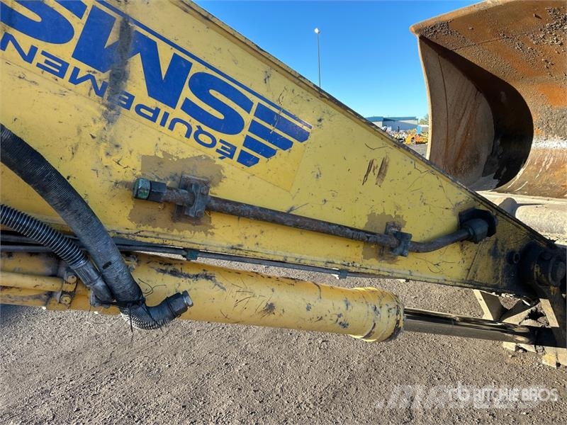 Komatsu PC490LC-10 Crawler excavators