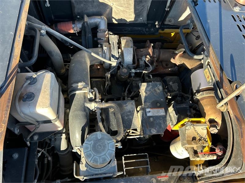 Komatsu PC490LC-10 Crawler excavators