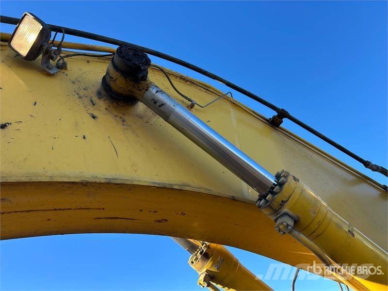 Komatsu PC490LC-10 Crawler excavators