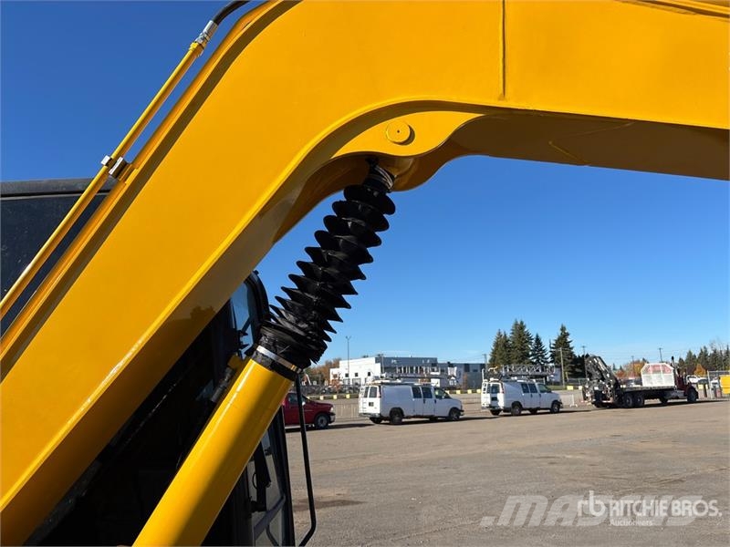 Komatsu PC70-8 Tracked Excavator Bageri gusjeničari