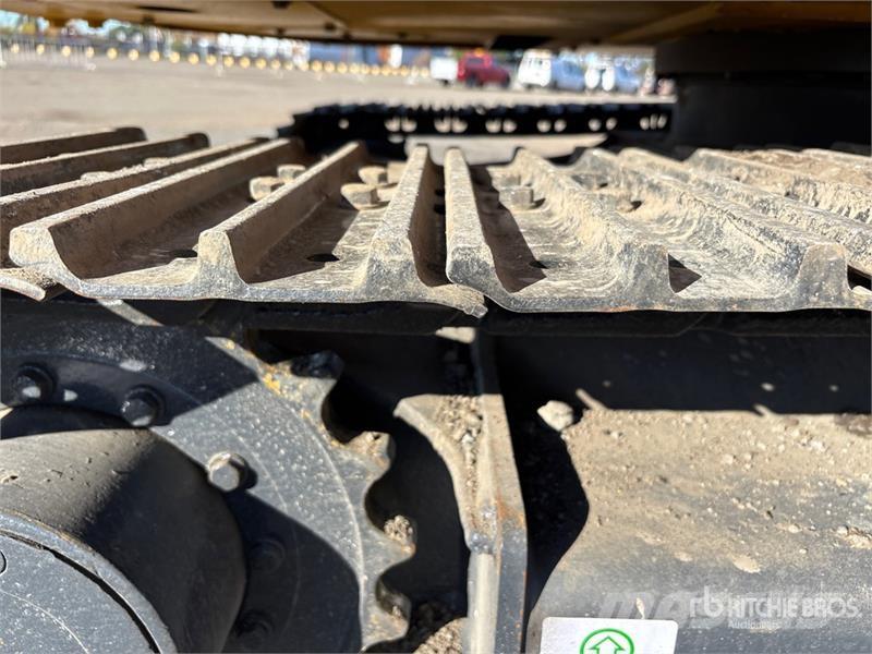 Komatsu PC70-8 Tracked Excavator حفارات زحافة
