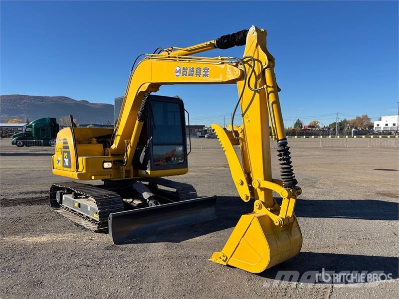 Komatsu PC70-8 Tracked Excavator حفارات زحافة