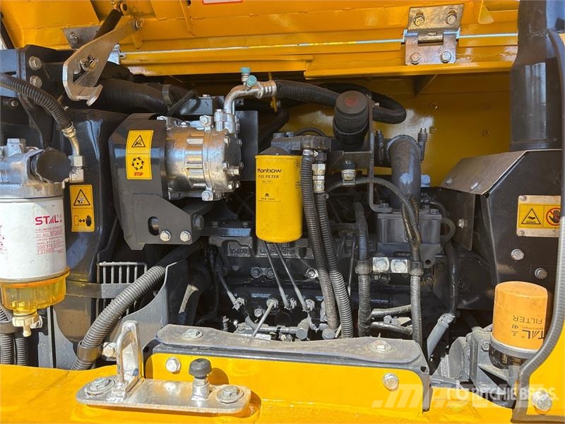 Komatsu PC70-8 Tracked Excavator Roomikekskavaatorid
