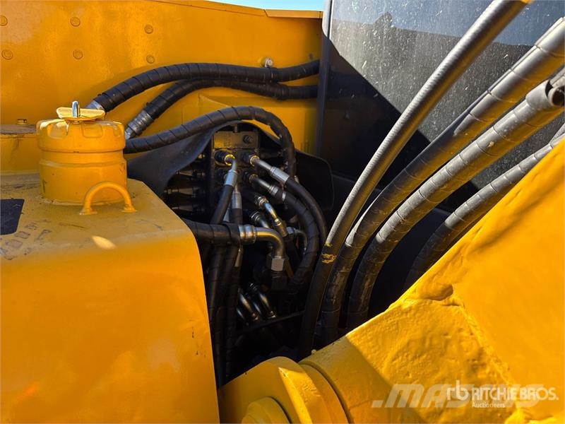 Komatsu PC70-8 Tracked Excavator Bageri gusjeničari