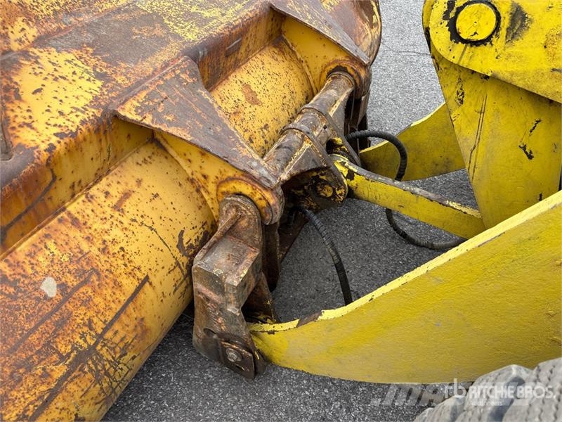 Komatsu WA200-6 Tekerlekli yükleyiciler