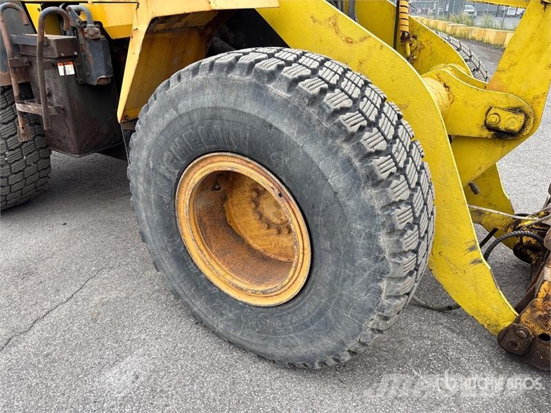 Komatsu WA200-6 Tekerlekli yükleyiciler