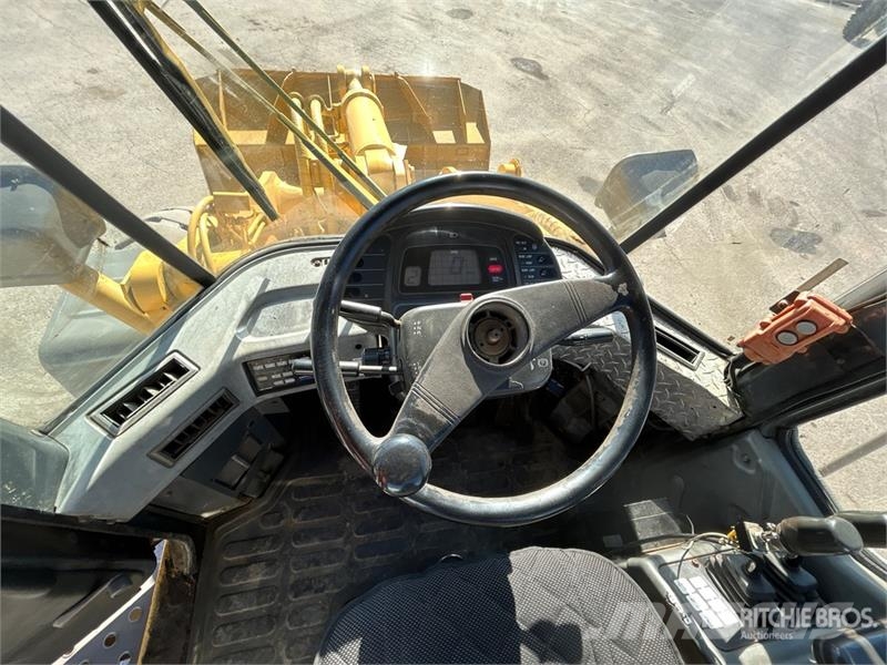 Komatsu Wa320-3A Wheel Loader Chargeuse sur pneus