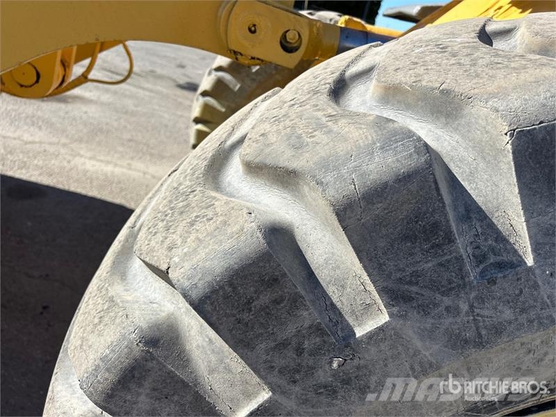 Komatsu Wa320-3A Wheel Loader Chargeuse sur pneus