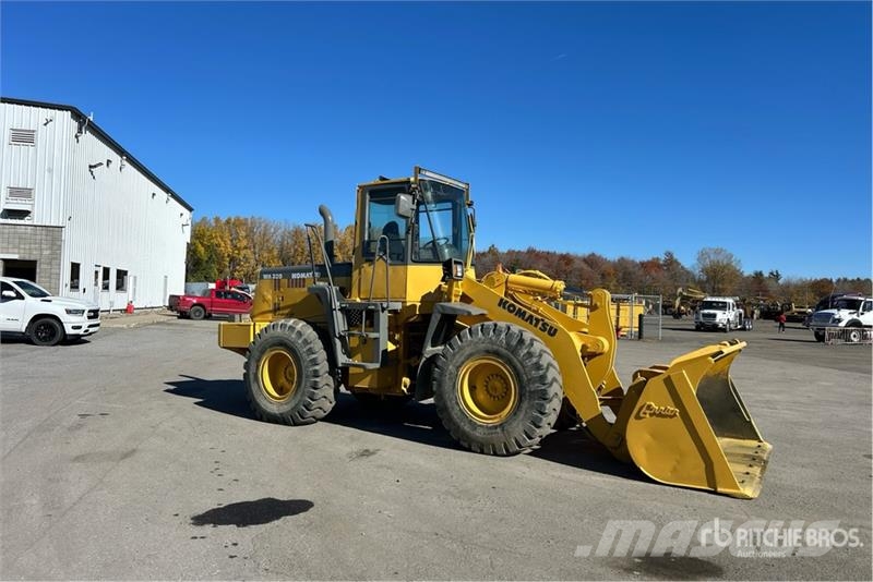 Komatsu Wa320-3A Wheel Loader Chargeuse sur pneus