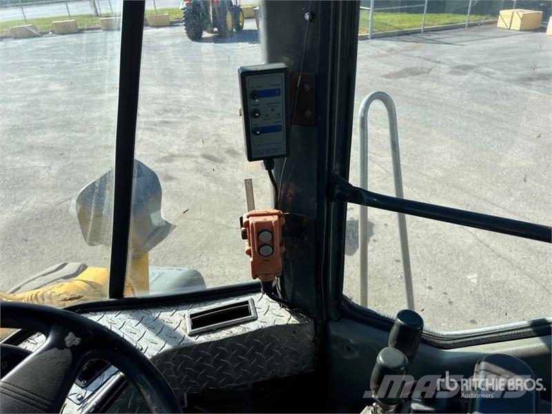 Komatsu Wa320-3A Wheel Loader Chargeuse sur pneus