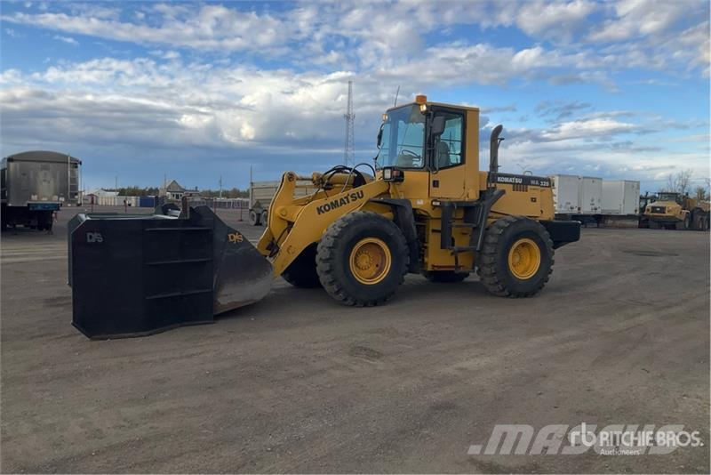 Komatsu WA320-3MC Wheel Loader Kolesni nakladalci