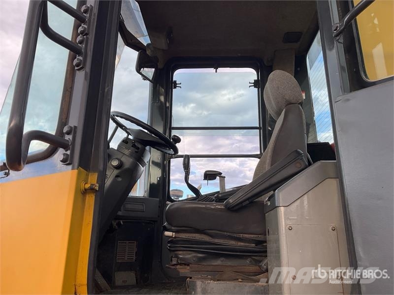 Komatsu WA320-3MC Wheel Loader Kolesni nakladalci