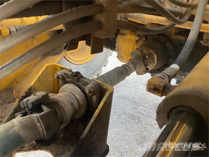 Komatsu WA320-3MC Wheel Loader Kolesni nakladalci